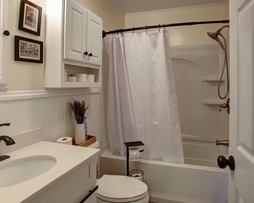 Cape May Classic Design That Is Cozy, Elegant, And Inviting Esterno foto